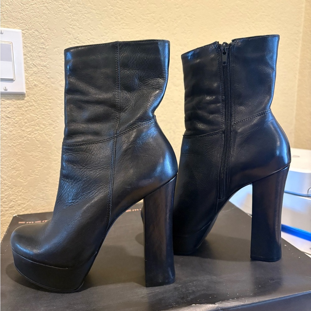 Steven By Steve Madden Black Heeled Boots with Pointed Toe